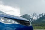 Chrysler Pacifica Limited S Appearance Package 2017 года